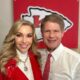 Breaking news: Kansas City owner Clark Hunt is in tears as he announces the passing of his beloved and supportive wife, Tavia Shackles.