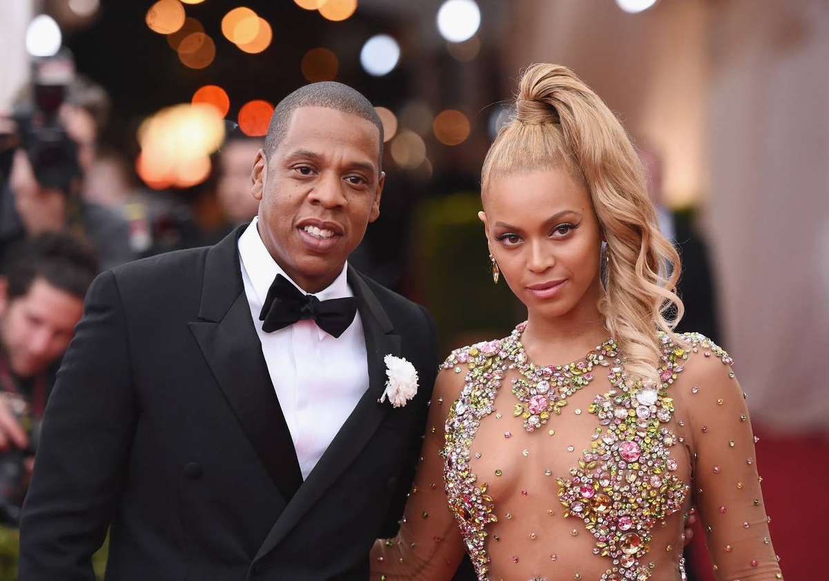 Breaking: Beyoncé recently admitted that she kept a secret from Jay-Z, the truth is that she was forced to sleep with Diddy at a party with many guests before, but what’s more horrifying is that he… See More