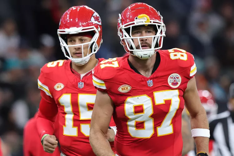 News Update: Travis Kelce and Patrick Mahomes' Kansas City Homes Burglarized Within 48 Hours of Each Other...