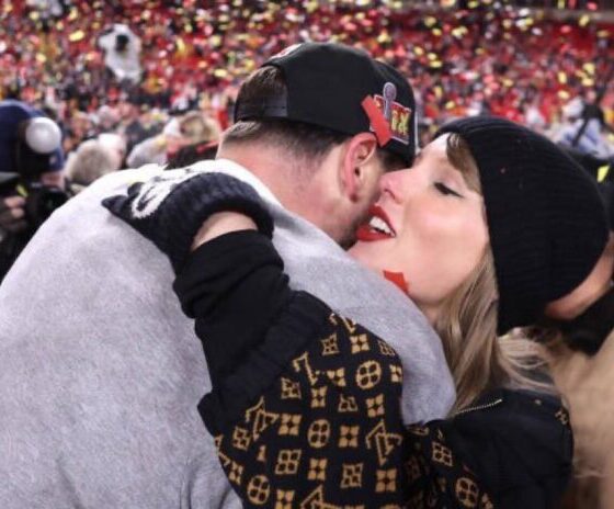 Just In: Taylor Swift and Travis Kelce celebrate the Chiefs advancing to the Super Bowl, the Popstar couldn’t hold her tears of joy as she gives the Chiefs Star a Sweet KISS in this Emotional Video...