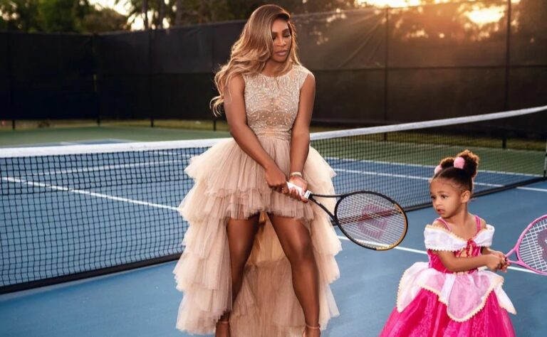 Serena Williams and her adorable daughter Olympia are making headlines again with their irresistible mom-daughter duo charm. This time, they’re serving up adorable tennis court vibes, but in a twist, Serena rocks a stunning beige gown, while Olympia shines in matching tennis attire.