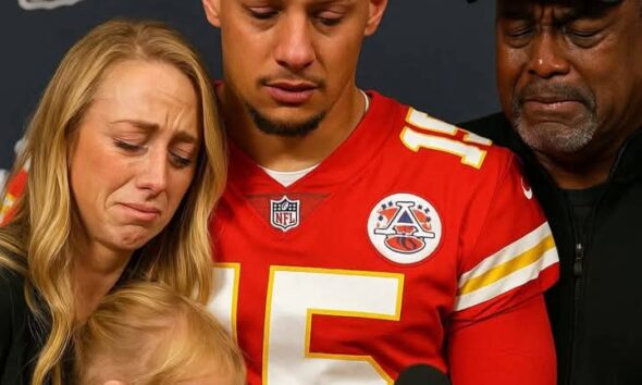 SAD NEW 😢 : Patrick Mahomes’ Devastating Family Announcement Silences Arrowhead — A Day Kansas City Will Never Forget In a moment no one saw coming, the face of the Kansas City Chiefs, Patrick Mahomes, stood alongside his family to share a heartbreaking announcement that sent shockwaves through the NFL community. Players, coaches, and fans alike were left speechless, many overcome with emotion as the reality of the news began to sink in. What could possibly shake the Chiefs Kingdom so deeply? This emotional bombshell has left millions searching for answers — and the football world may never be the same again…” See More 👇 👇 👇