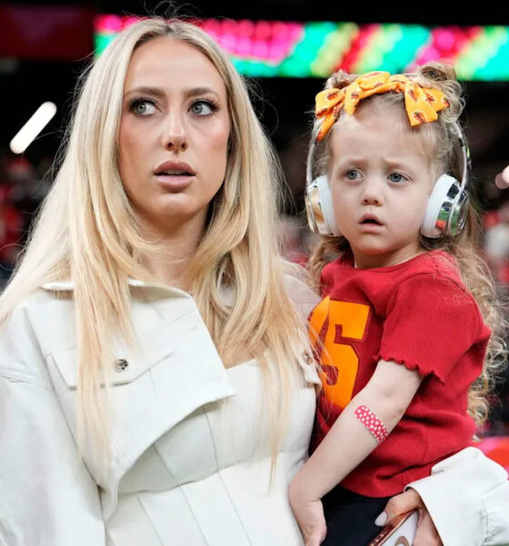 ⚡️ SHOCKING CONFESSION! Brittany Mahomes EXPOSES the Hidden Struggle Behind Patrick’s “Unbeatable” Persona – “Only I see him collapse under the lights” 😱💔 Watch the emotional moment he bows to her after the game… You won’t believe what happens next! 👇👇👇